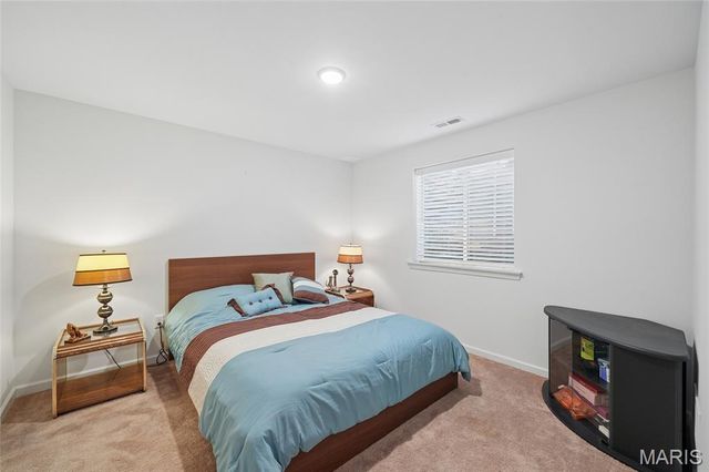 189 Noahs Mill Drive, Lake St Louis, MO 63367