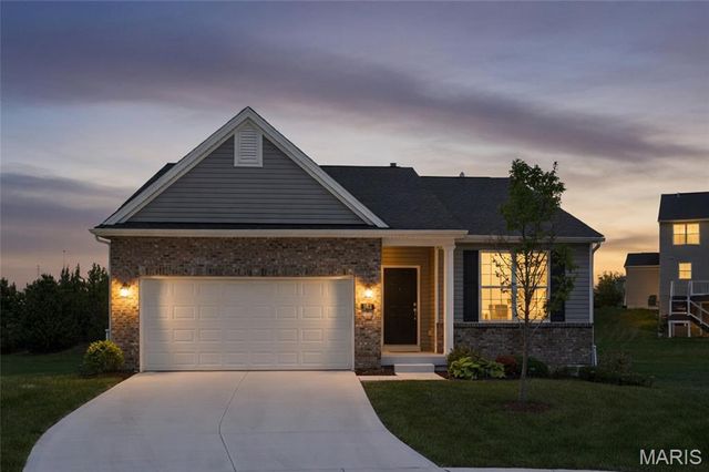 189 Noahs Mill Drive, Lake St Louis, MO 63367