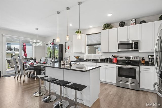 189 Noahs Mill Drive, Lake St Louis, MO 63367