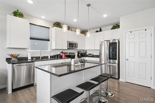 189 Noahs Mill Drive, Lake St Louis, MO 63367