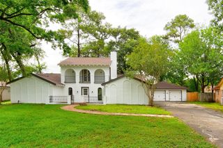 127 Red Bud Lane, Baytown, TX 77520