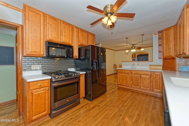 61 Latham Ridge Road, Colonie, NY 12110