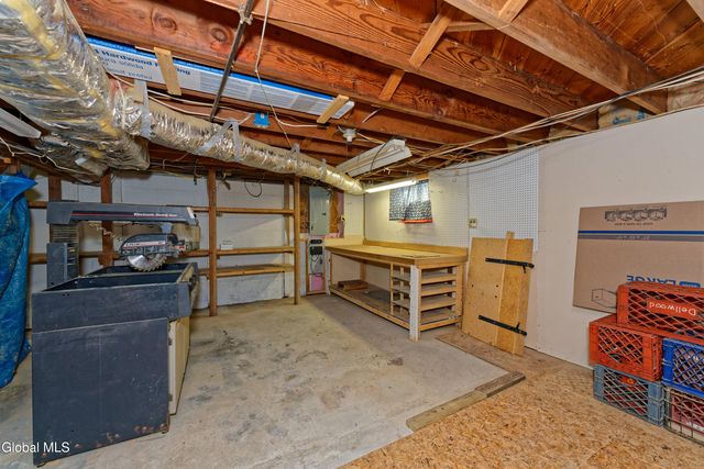 61 Latham Ridge Road, Colonie, NY 12110