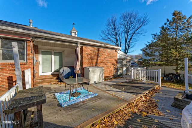 61 Latham Ridge Road, Colonie, NY 12110