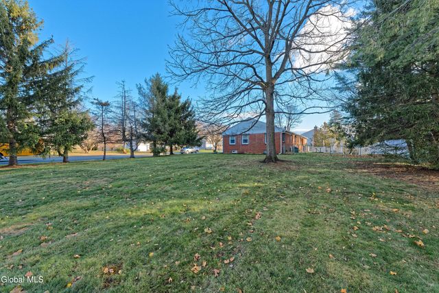 61 Latham Ridge Road, Colonie, NY 12110