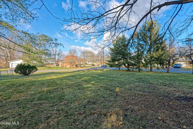 61 Latham Ridge Road, Colonie, NY 12110