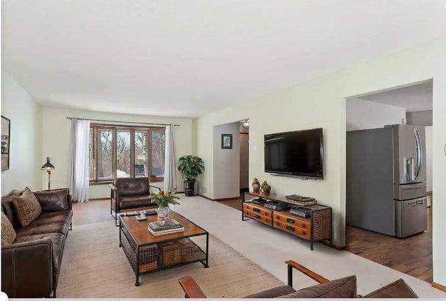 8290 Angus Avenue, Inver Grove Heights, MN 55077