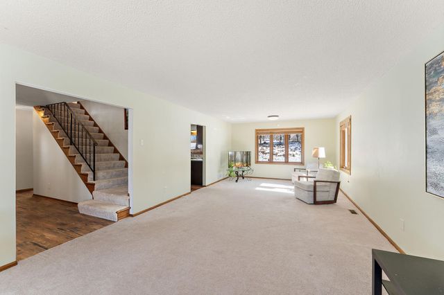 8290 Angus Avenue, Inver Grove Heights, MN 55077
