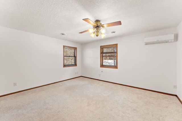8290 Angus Avenue, Inver Grove Heights, MN 55077