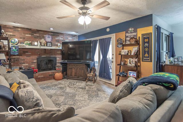 609 Nelson Drive, Brownsburg, IN 46112