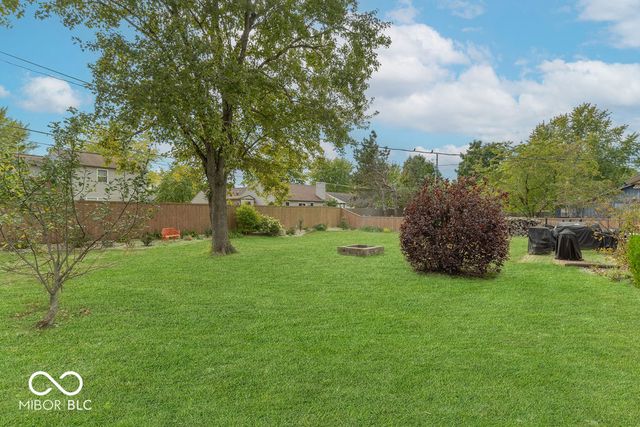 609 Nelson Drive, Brownsburg, IN 46112