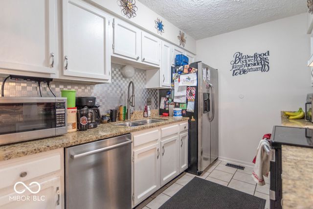 609 Nelson Drive, Brownsburg, IN 46112