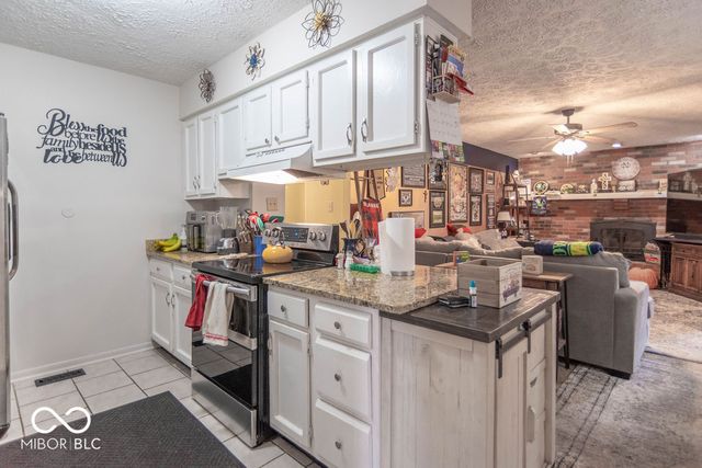 609 Nelson Drive, Brownsburg, IN 46112