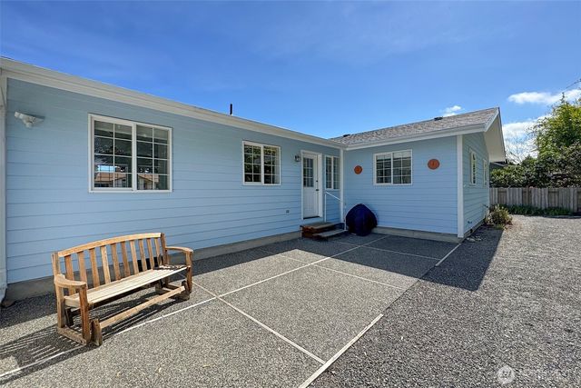 251 Meadowlark Lane, Sequim, WA 98382