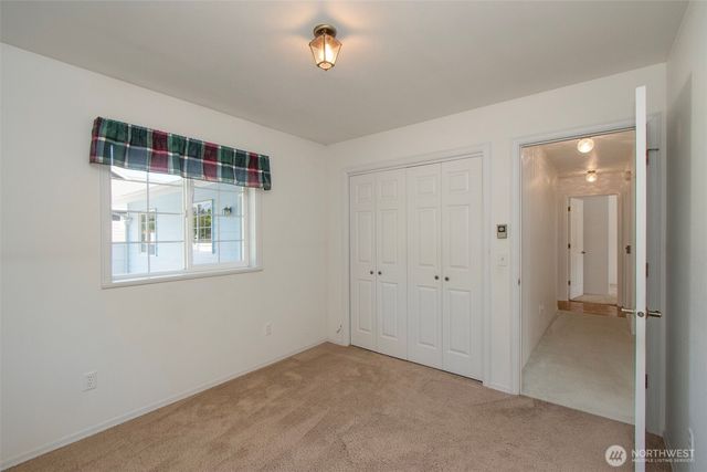 251 Meadowlark Lane, Sequim, WA 98382