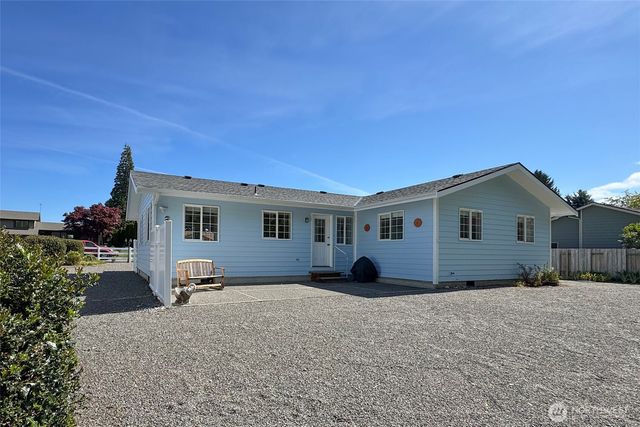 251 Meadowlark Lane, Sequim, WA 98382