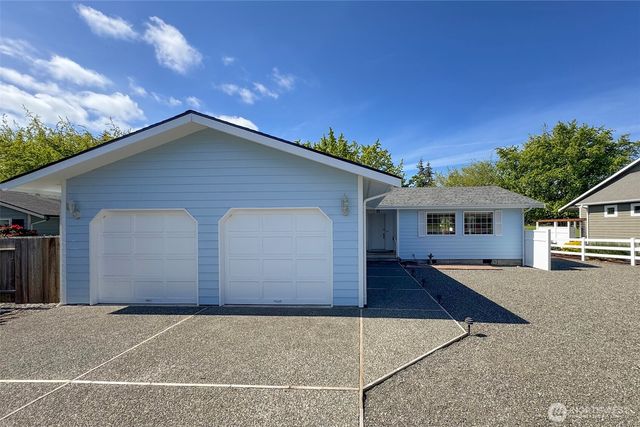 251 Meadowlark Lane, Sequim, WA 98382