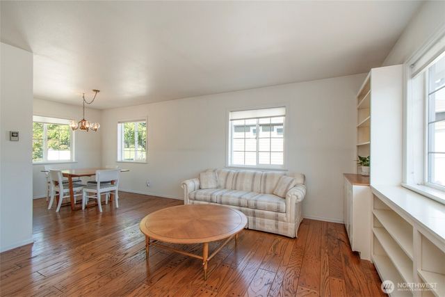 251 Meadowlark Lane, Sequim, WA 98382