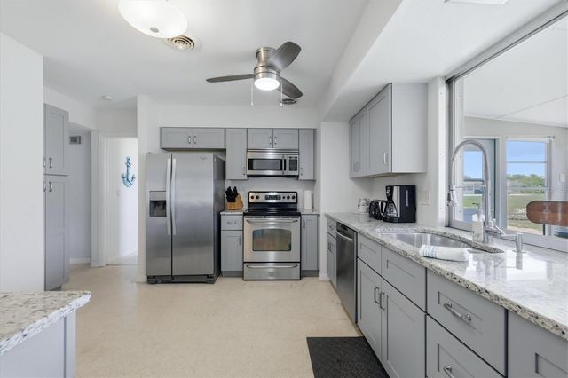 898 E 6TH STREET, Englewood, FL 34223