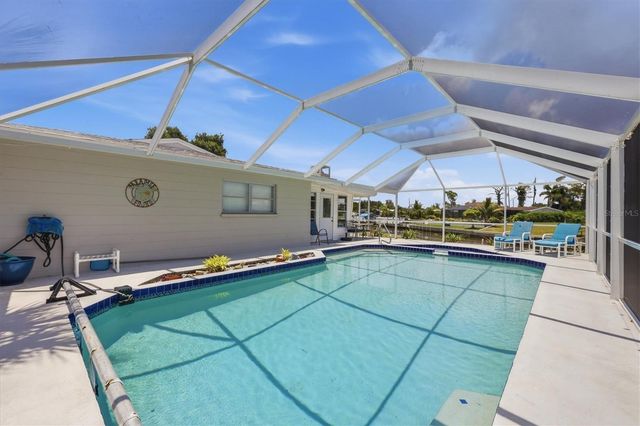 898 E 6TH STREET, Englewood, FL 34223
