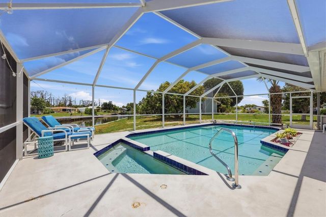 898 E 6TH STREET, Englewood, FL 34223
