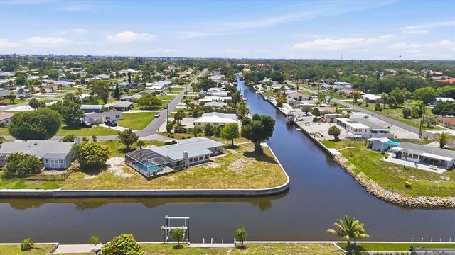 898 E 6TH STREET, Englewood, FL 34223