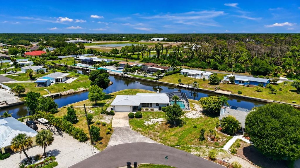 898 E 6TH STREET, Englewood, FL 34223
