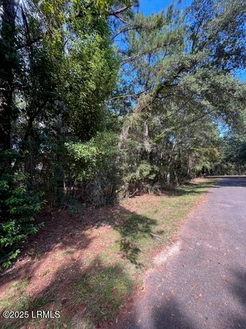 21 Fort Fremont Court, St. Helena Island, SC 29920