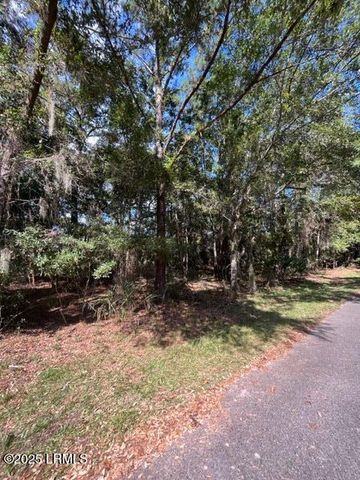 21 Fort Fremont Court, St. Helena Island, SC 29920