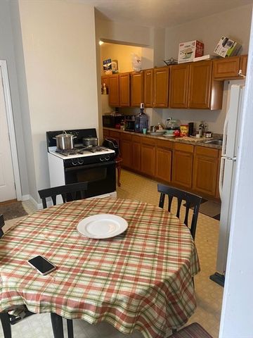 232 Pleasant Street 1, Brockton, MA 02301