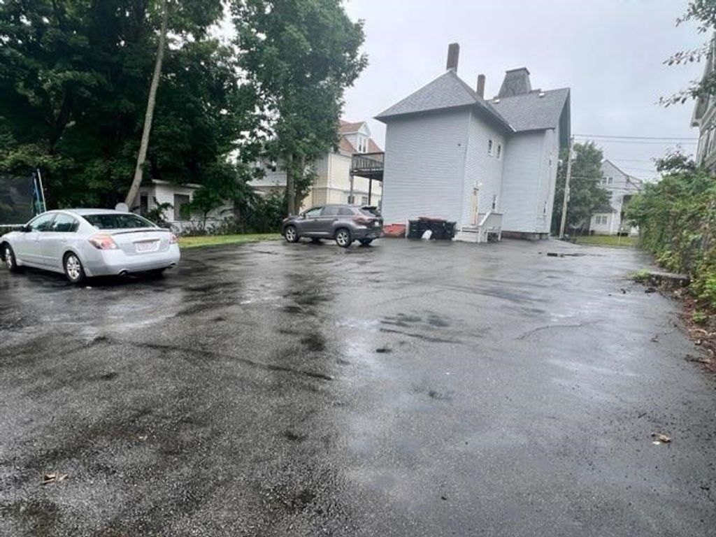 232 Pleasant Street 1, Brockton, MA 02301