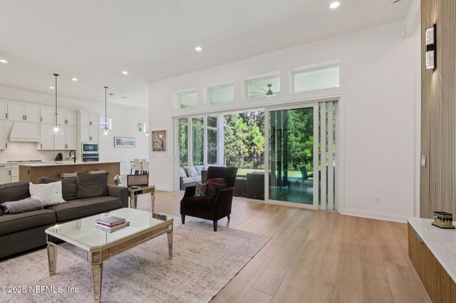 3089 SPIRO Circle, Jacksonville, FL 32246