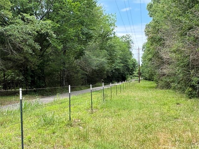 2212 County Road 4128, Cumby, TX 75433