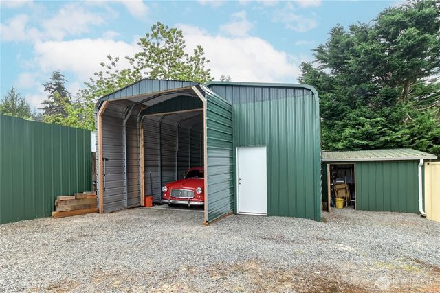 23717 49th Drive SE, Woodinville, WA 98072