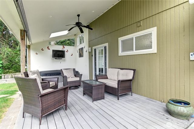 23717 49th Drive SE, Woodinville, WA 98072