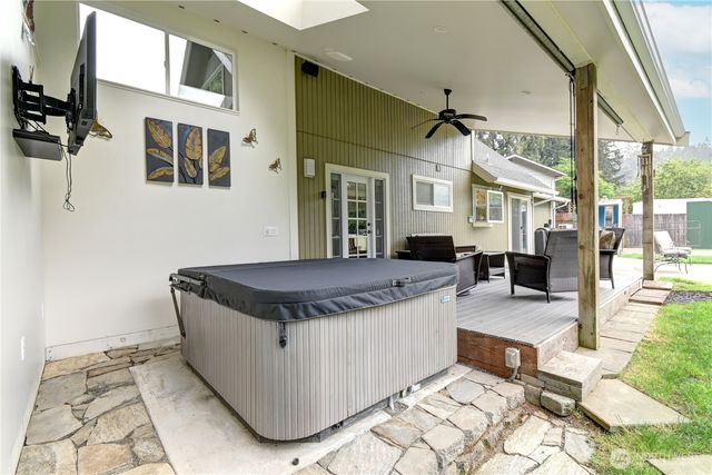 23717 49th Drive SE, Woodinville, WA 98072