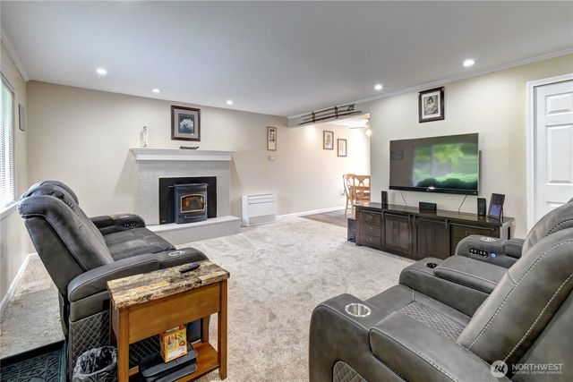 23717 49th Drive SE, Woodinville, WA 98072