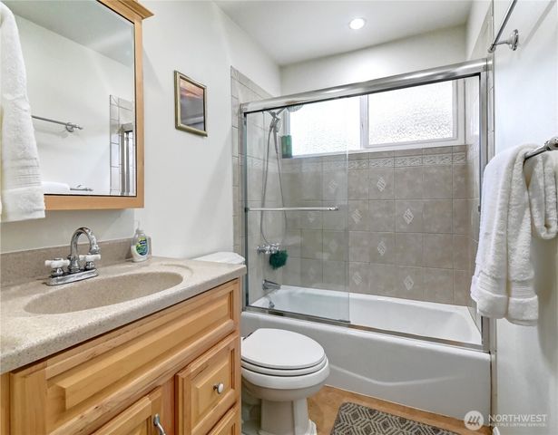 23717 49th Drive SE, Woodinville, WA 98072