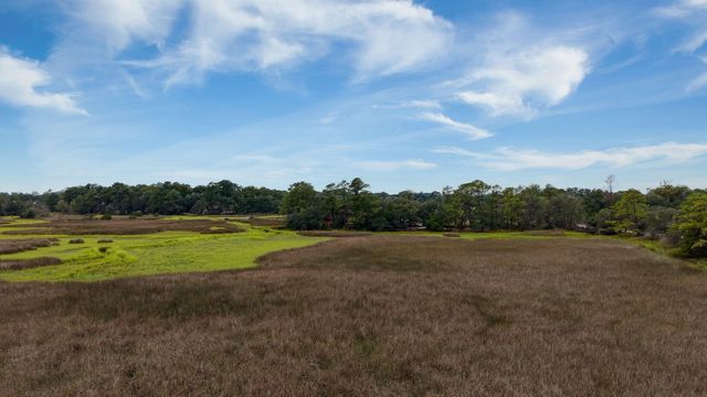 1817 Wilshire Drive, Charleston, SC 29407