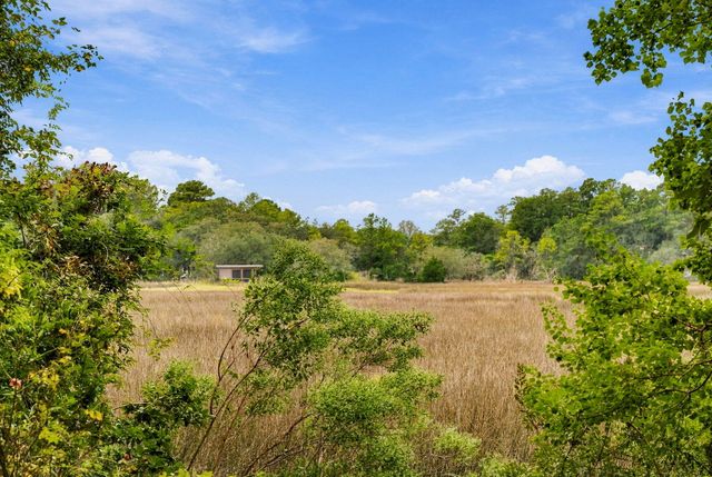 1817 Wilshire Drive, Charleston, SC 29407
