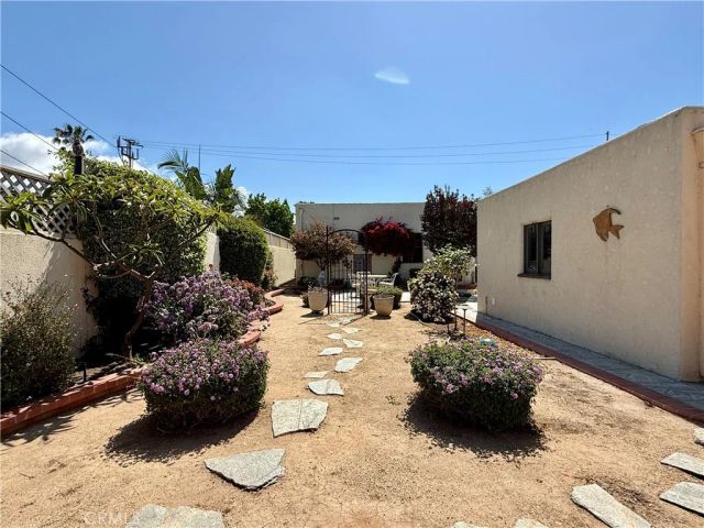 1117 Bennett, Long Beach, CA 90804