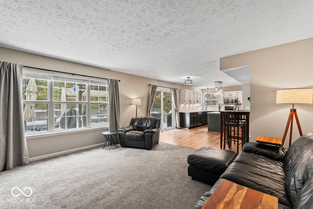 6318 Creekview Lane, Fishers, IN 46038