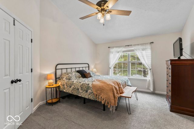 6318 Creekview Lane, Fishers, IN 46038