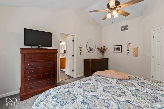 6318 Creekview Lane, Fishers, IN 46038