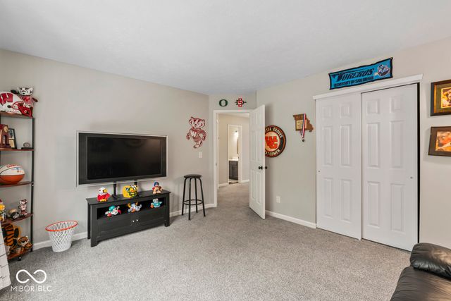 6318 Creekview Lane, Fishers, IN 46038