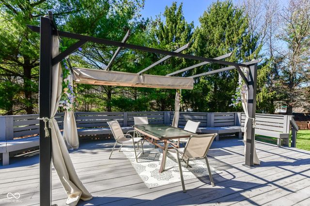 6318 Creekview Lane, Fishers, IN 46038