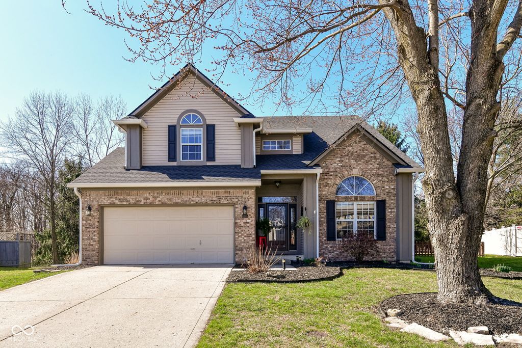 6318 Creekview Lane, Fishers, IN 46038