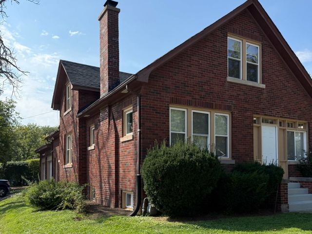 524 N Butrick Street, Waukegan, IL 60085