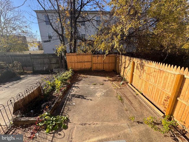 606 E 22ND ST, Wilmington, DE 19802