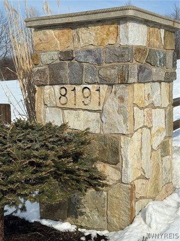 8191 Cole Road, Boston, NY 14033